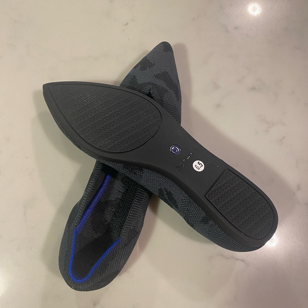 Rothy’s Point. Never worn. Black/gray camo.